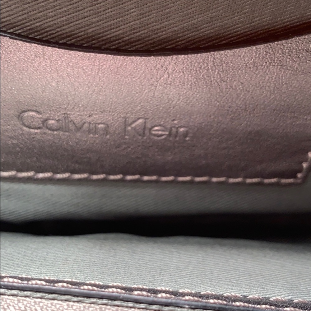 Calvin Klein Elegant Clutch Bag - Picture 7 of 8